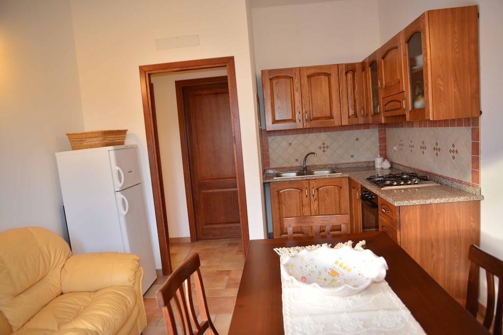 Apartamento Oleandro Lotzorai Habitación foto